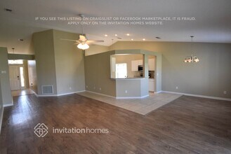 4635 Sanibel Way in Bradenton, FL - Foto de edificio - Building Photo