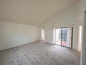 7563 Agua Dulce Ct in Carlsbad, CA - Building Photo - Building Photo