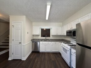 2978 Lexington Trace Dr in Smyrna, GA - Building Photo - Building Photo