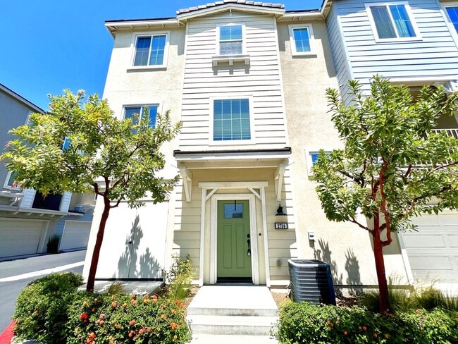 property at 2754 Crimson Wy
