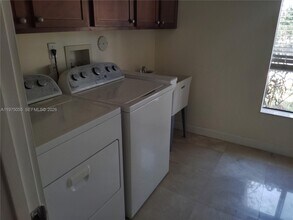 7944 SW 194th St in Miami, FL - Building Photo - Building Photo