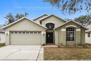 7029 Colony Pointe Dr, Unit 6 in Riverview, FL - Building Photo