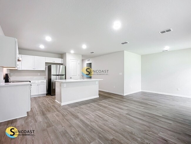 19 Wood Amber Ln in Palm Coast, FL - Building Photo - Building Photo