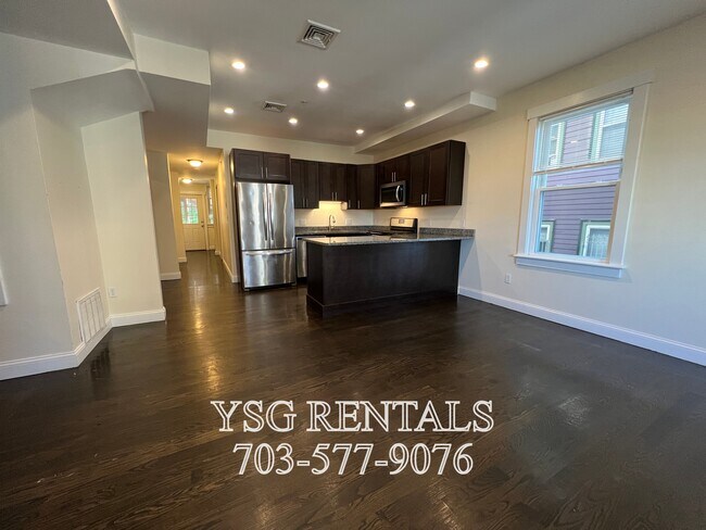 194 Hillside St, Unit #1