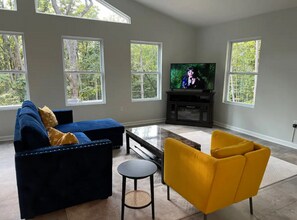 86 Valley View Rd in Harpers Ferry, WV - Building Photo - Building Photo