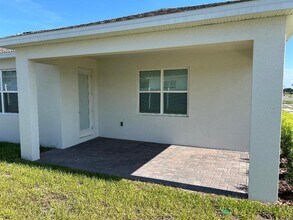 5548 Settlingstone Ln in St. Cloud, FL - Foto de edificio - Building Photo