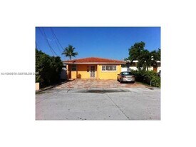 424 NW 57th Ct in Miami, FL - Building Photo