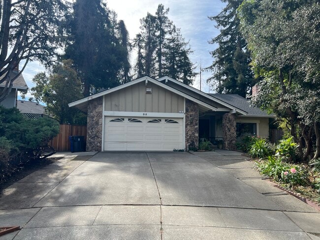 property at 35 Queso Ct