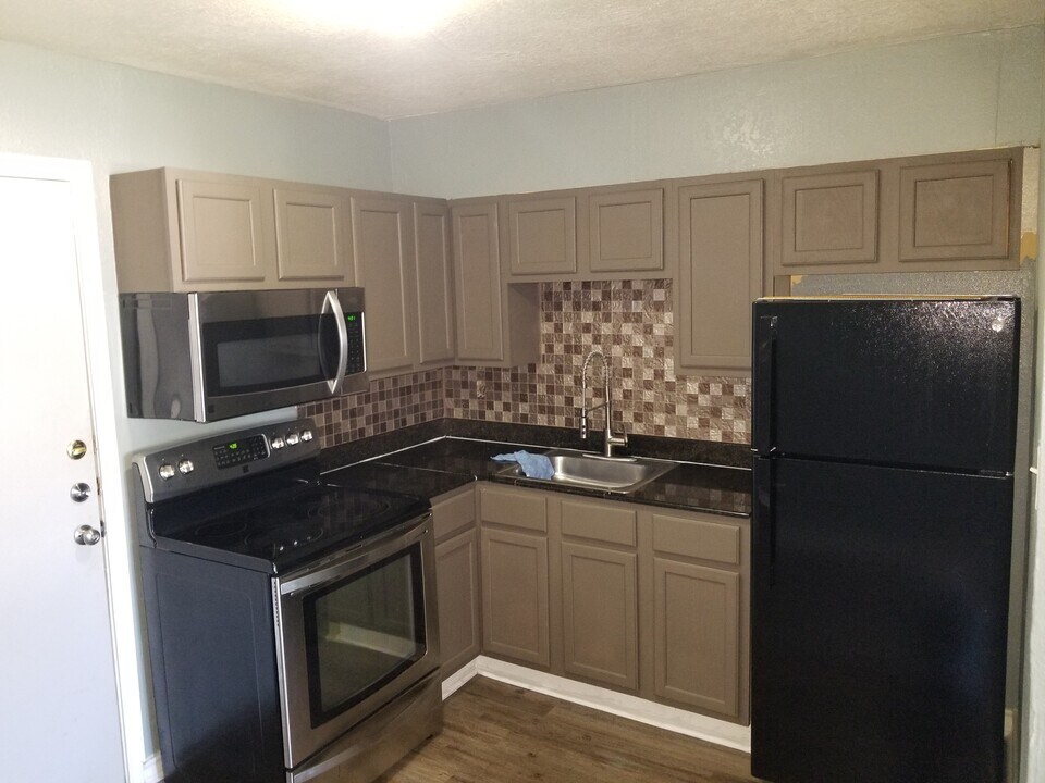 906 Sissom Rd in Killeen, TX - Building Photo