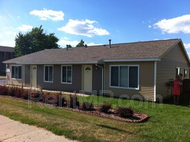 722 W Broomfield St in Mt. Pleasant, MI - Building Photo