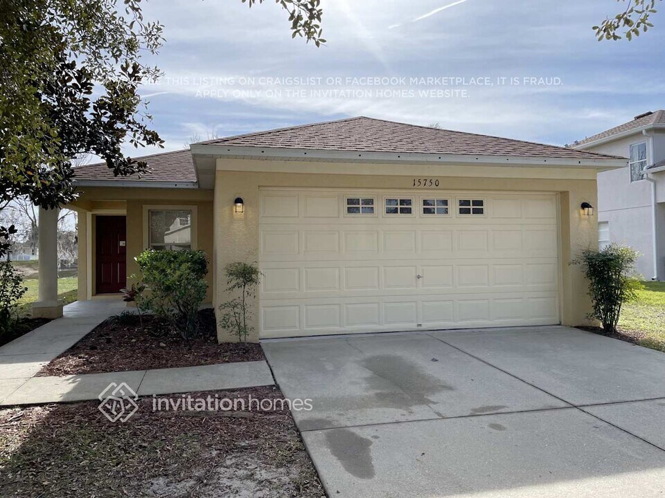 15750 Greyrock Dr in Spring Hill, FL - Building Photo