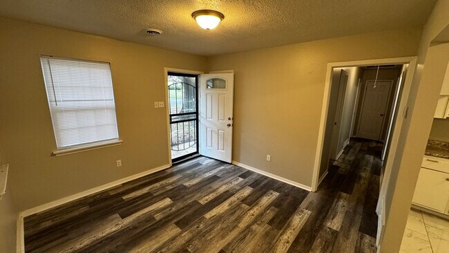 4264 Double Tree St in Memphis, TN - Building Photo - Building Photo