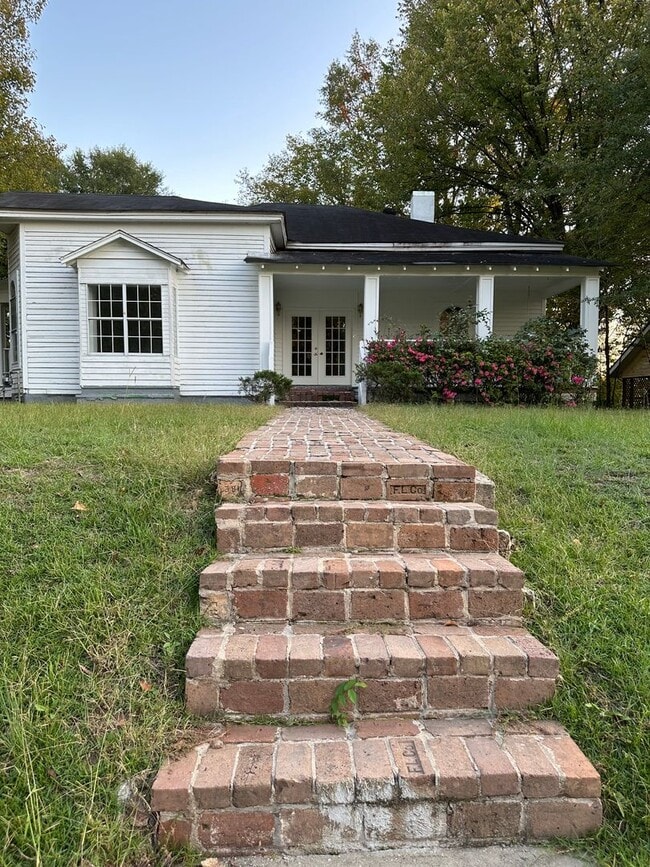 308 Wood St in Water Valley, MS - Building Photo - Building Photo