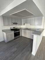 2928 Leeward Ave, Unit 104 in Los Angeles, CA - Building Photo