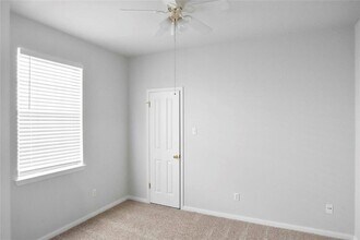 17504 Lake Pines Dr in Round Rock, TX - Building Photo - Building Photo