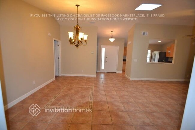 1916 Dockside Dr in Valrico, FL - Building Photo - Building Photo