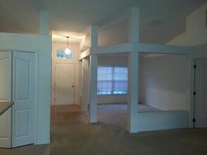 4017 SW Kallen St in Port St. Lucie, FL - Foto de edificio - Building Photo