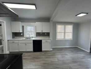 16621 Salem in Detroit, MI - Building Photo - Building Photo