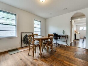 1211 Berkley Ave in Dallas, TX - Building Photo - Building Photo