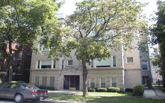 6835-6837 S Merrill Ave in Chicago, IL - Building Photo