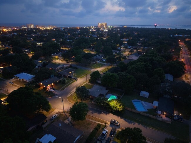 551 Juanita Ave in Destin, FL - Building Photo - Building Photo
