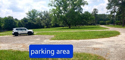 2301 W James Lee Blvd in Crestview, FL - Building Photo - Building Photo