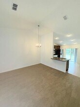 125 Seattle Trail in Palm Coast, FL - Foto de edificio - Building Photo