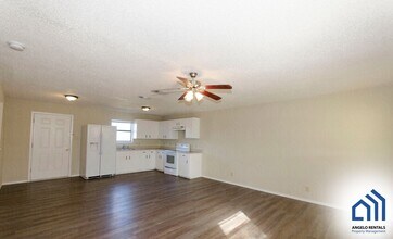 7518 Chaparral Run in Grape Creek, TX - Building Photo - Building Photo