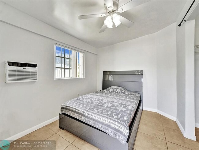 2640 NE 10th Ave in Pompano Beach, FL - Building Photo - Building Photo