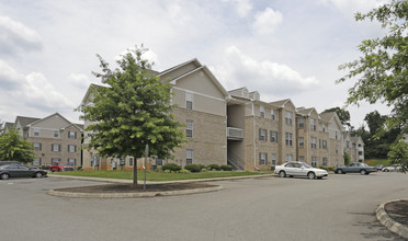 Sutherland Park Apartments in Knoxville, TN - Foto de edificio - Building Photo