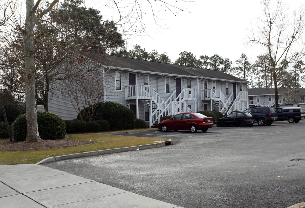 Harbour Place in Wilmington, NC - Building Photo