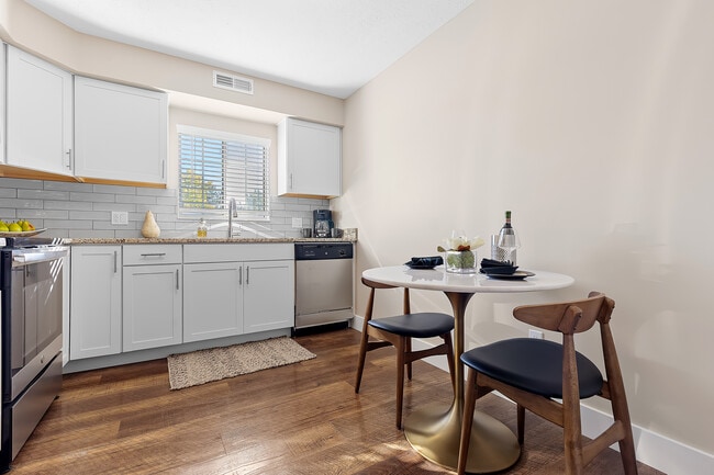 Shady Lake Apartments