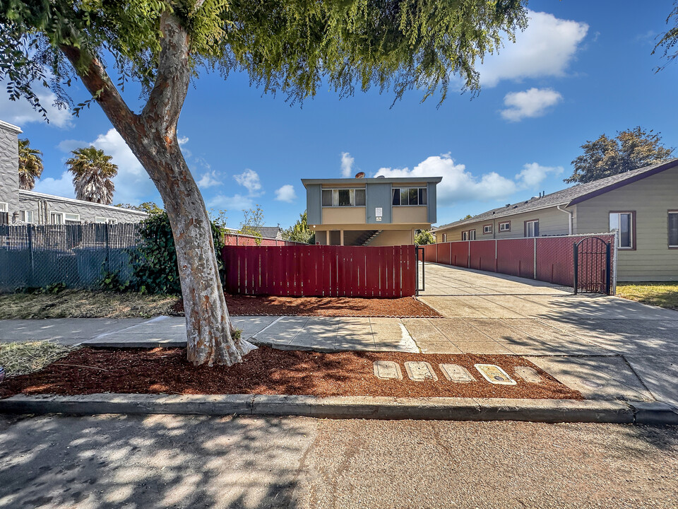 1436 Derby St in Berkeley, CA - Building Photo