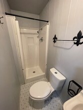 14847 Montana Hwy 35 in Bigfork, MT - Foto de edificio - Building Photo