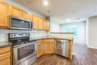 8787 Robinson Forest Dr in Charlotte, NC - Building Photo - Building Photo
