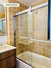 305 E 63rd St in New York, NY - Building Photo - Building Photo