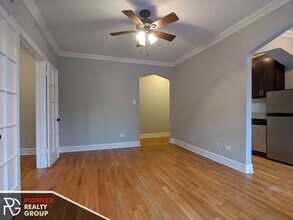 4735 N Hermitage Ave, Unit #4737-210 in Chicago, IL - Foto de edificio - Building Photo