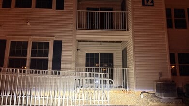 1217 Waterford Dr in Edison, NJ - Foto de edificio - Building Photo