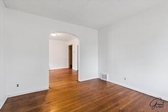 19184 Helen St in Detroit, MI - Building Photo - Building Photo