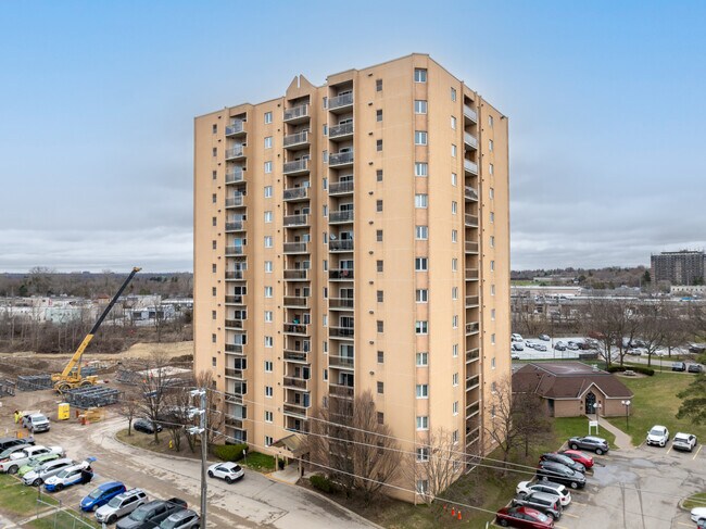 Roseland Place in London, ON - Building Photo - Building Photo