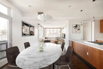 401 Washington St, Unit 3 in Somerville, MA - Foto de edificio - Building Photo