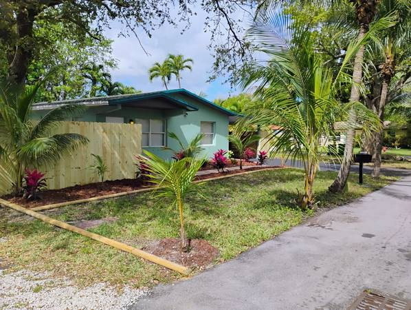 3203 SW 14th Ave in Fort Lauderdale, FL - Building Photo - Building Photo