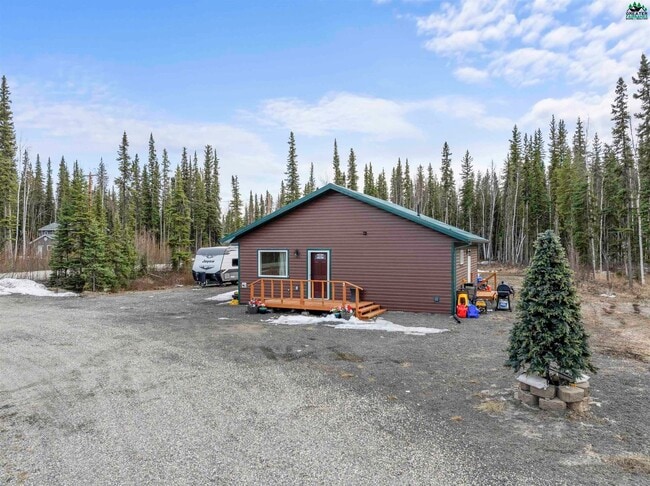2468 Topeka Dr in North Pole, AK - Building Photo - Building Photo