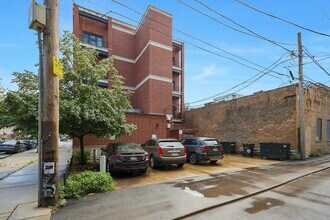 6260 N Broadway St, Unit 2 S in Chicago, IL - Building Photo - Building Photo