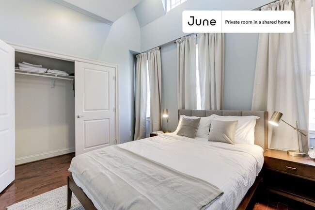 Room in Shared 5 bed/3.5 bath home in Washington, DC - Building Photo - Building Photo