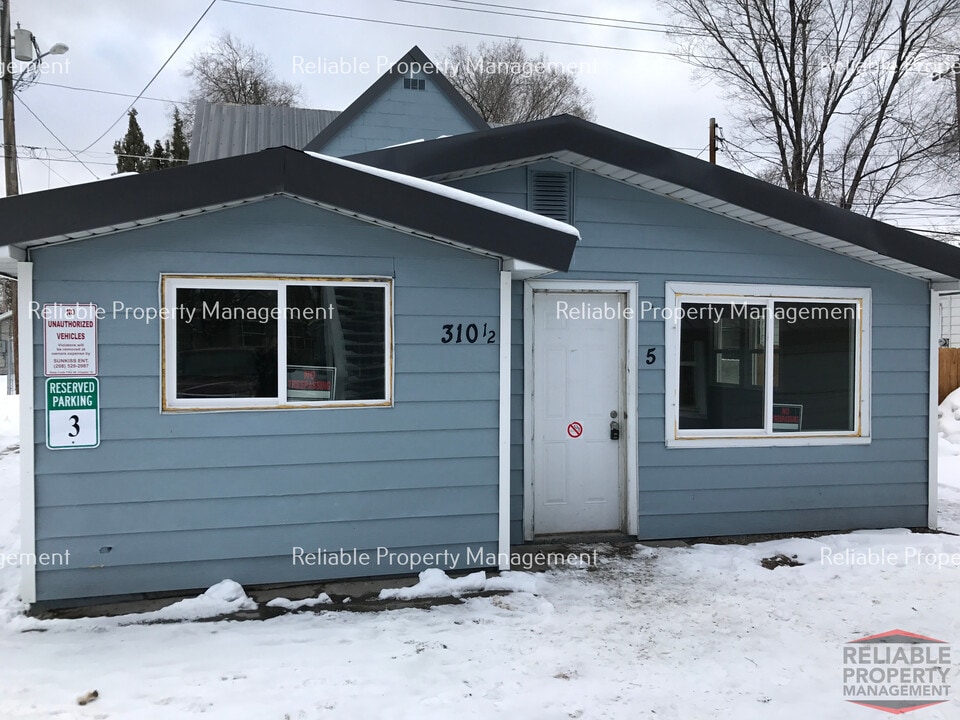 310 7th St, Unit #6 in Idaho Falls, ID - Building Photo