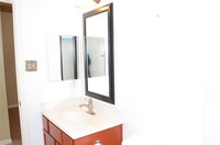 8214 Malin Ct photo'