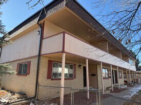 6781 S Race St in Centennial, CO - Building Photo