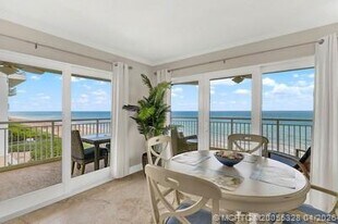 10980 S Ocean Dr in Jensen Beach, FL - Building Photo
