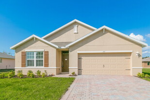 717 SW 4th Terrace in Cape Coral, FL - Building Photo